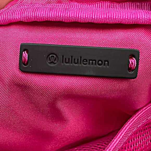 Lululemon Everywhere 1L Sonic Pink/Cacao Belt Bag RARE Fanny Bag Crossbody NWT - Picture 8 of 10